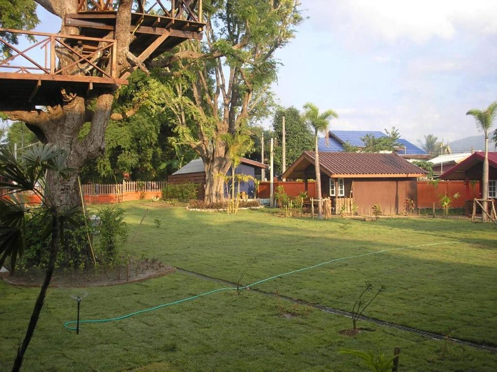 Tamarind Grand Resort Mae Sariang Exterior photo