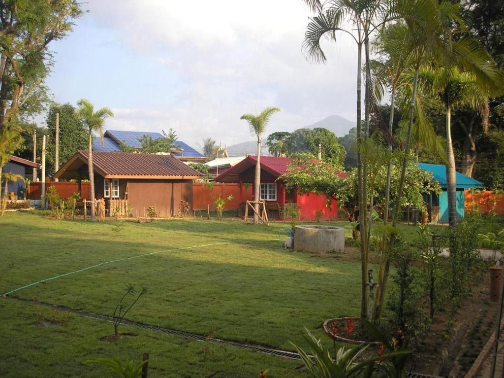 Tamarind Grand Resort Mae Sariang Exterior photo