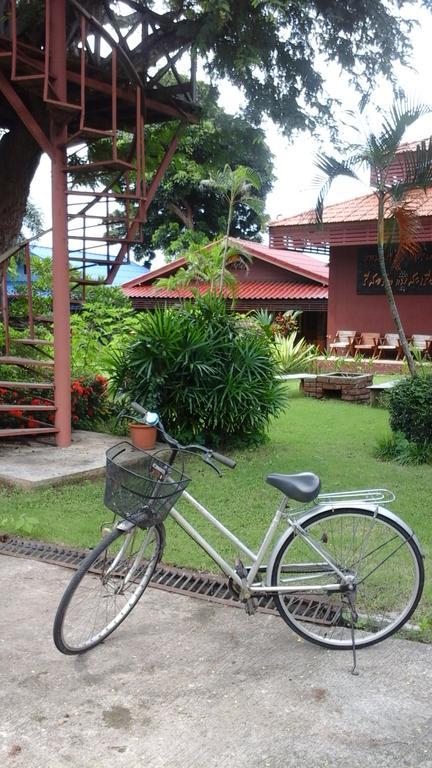 Tamarind Grand Resort Mae Sariang Exterior photo